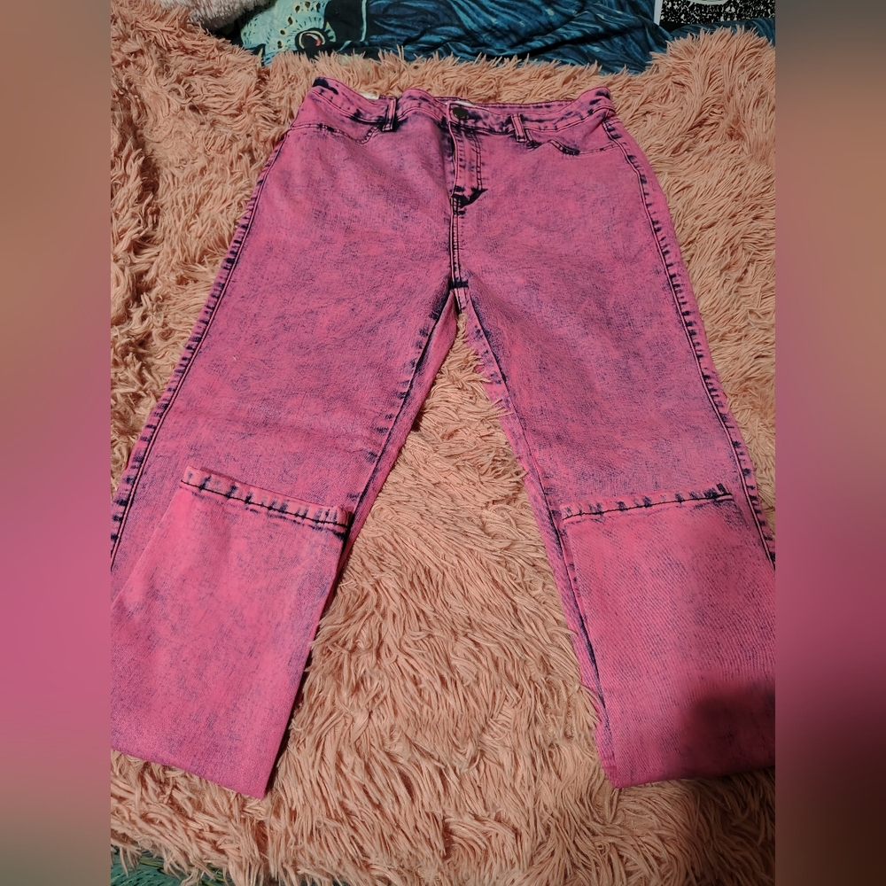 Almost Famous SZ L/ NWOT/ High Rise Pink Acid Wash Jeans/ Pink Blue Tint/ Info
